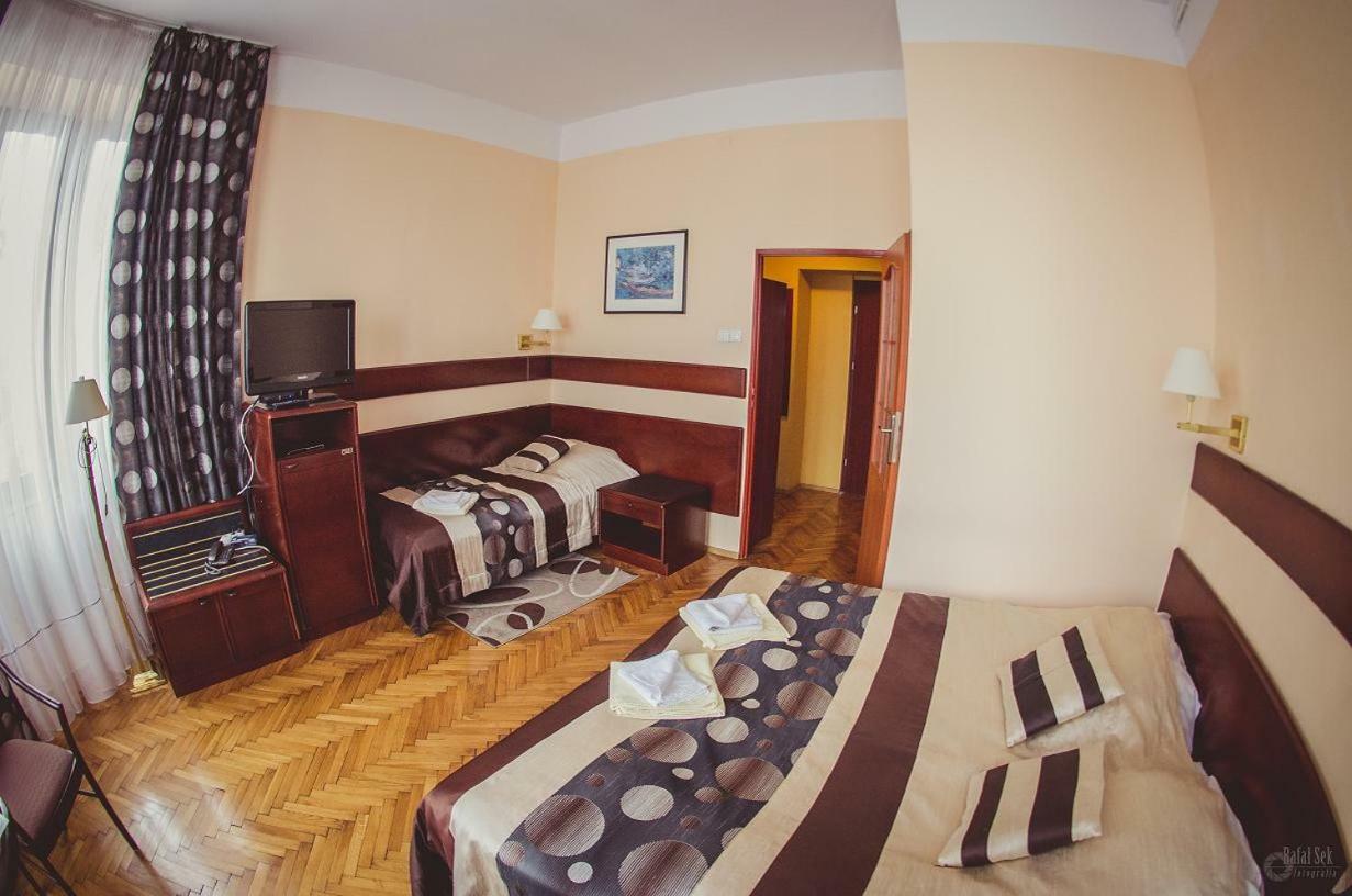 Pensjonat Willa Sorrento Krzeszowice Ngoại thất bức ảnh